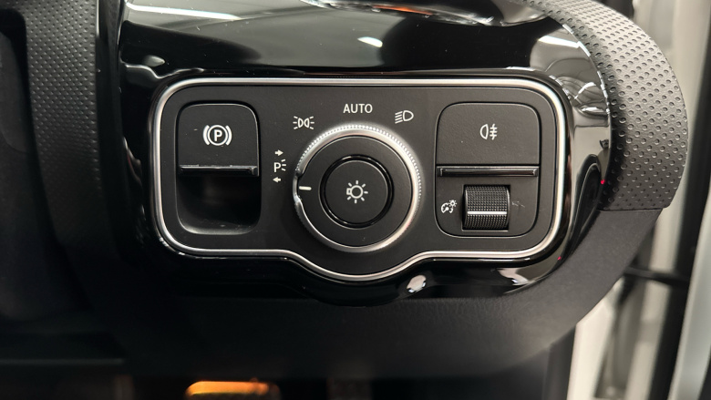 Mercedes-Benz CLA 220d AMG Line Premium + Night Ed 5dr Tip Auto Diesel Estate